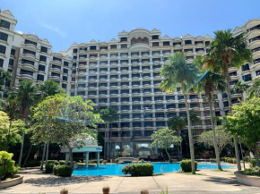 Riviera Bay Condominium, Tanjung Kling